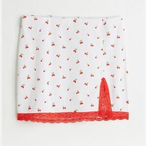 H&M Cherry Lace Skirt White Women’s Size Large NWT